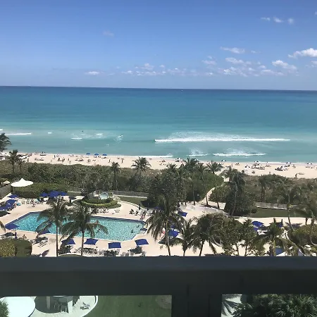 Apartment At The Beach
